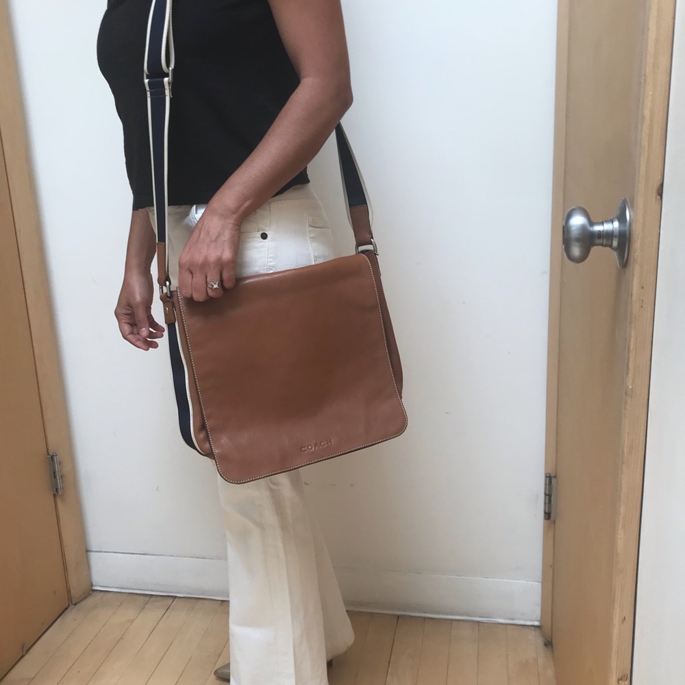 Beautiful leather coach crossbody